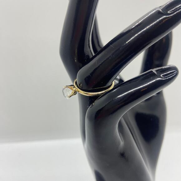 Cubic Zirconia Ring - Picture 4 of 6